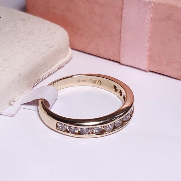 Estate .50ctw Natural Round Diamond Channel set 14Kt Y/Gold Wedding Band #23104 - Picture 4 of 6